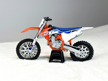 Model motocykla KTM 450 SX-F 1:12 New Ray