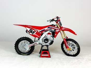 Model motocykla Honda CRF 450R Ken Roczen #94 1:6 New Ray