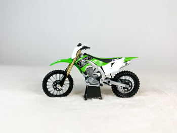 Model motocykla Kawasaki KX450 F 1:12 New Ray