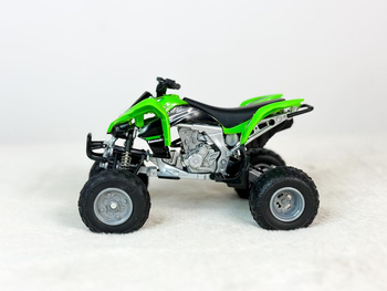 Model quada Kwasaki KFX 450R 1:12 New Ray